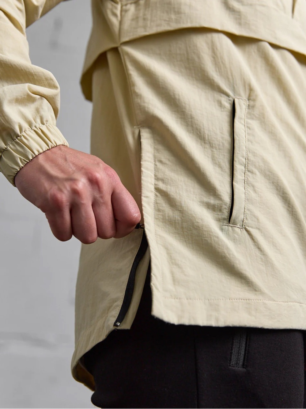 RARR Beige Anorak Pullover Jacket with White Sleeve Accent Sz. M - Picture 14 of 14